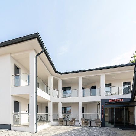 Jam Panzio Hotell Kapuvár Eksteriør bilde