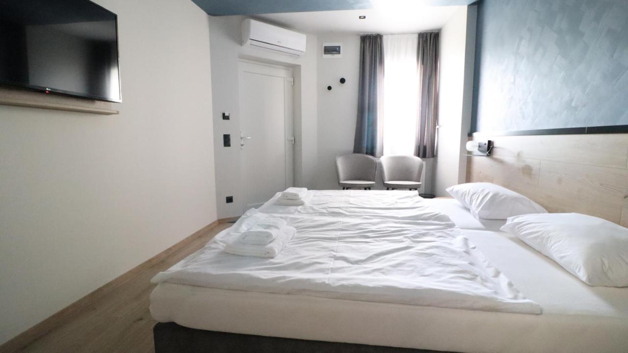 Jam Panzio Hotell Kapuvár Eksteriør bilde