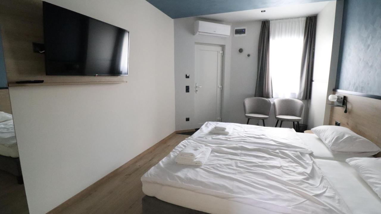 Jam Panzio Hotell Kapuvár Eksteriør bilde