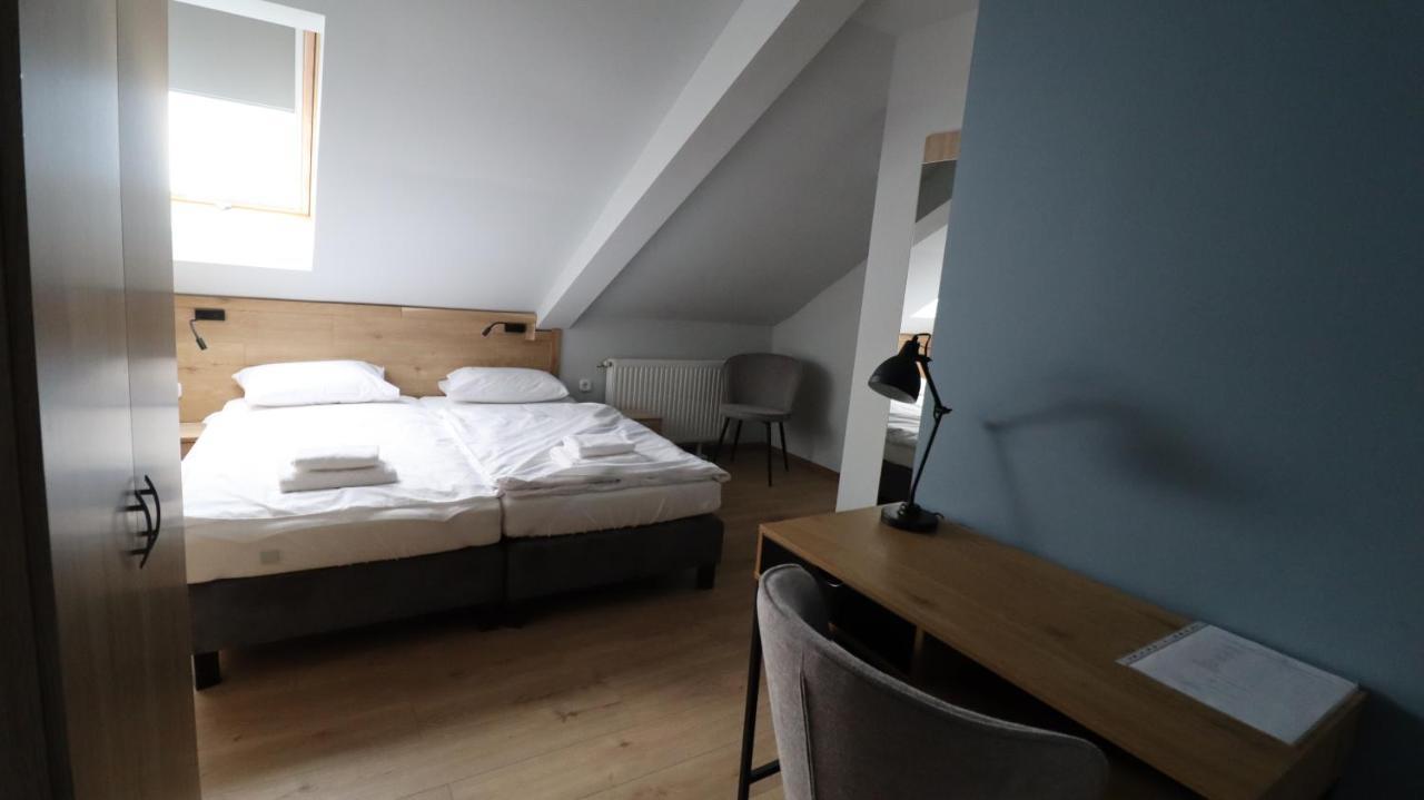 Jam Panzio Hotell Kapuvár Eksteriør bilde
